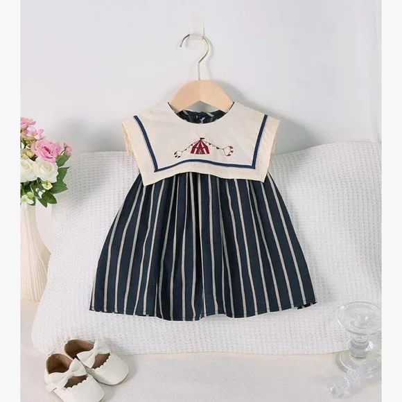 🌱🦢4 FOR $15!🦢🌱 Navy and Cream Striped Circus Dress - Picture 2 of 3